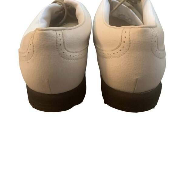 NIKE WOMEN'S GOLF SADDLE OXFORT SOFT SPIKES CLEATS TAN & WHITE‎ 7.5-NICE! - Picture 6 of 7